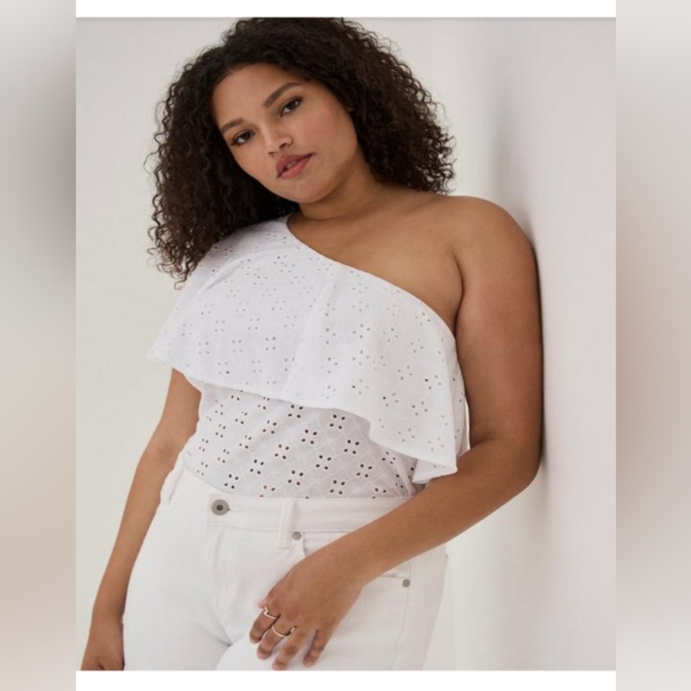 NWT 4X SHOULDER RUFFLE EYELET JERSEY